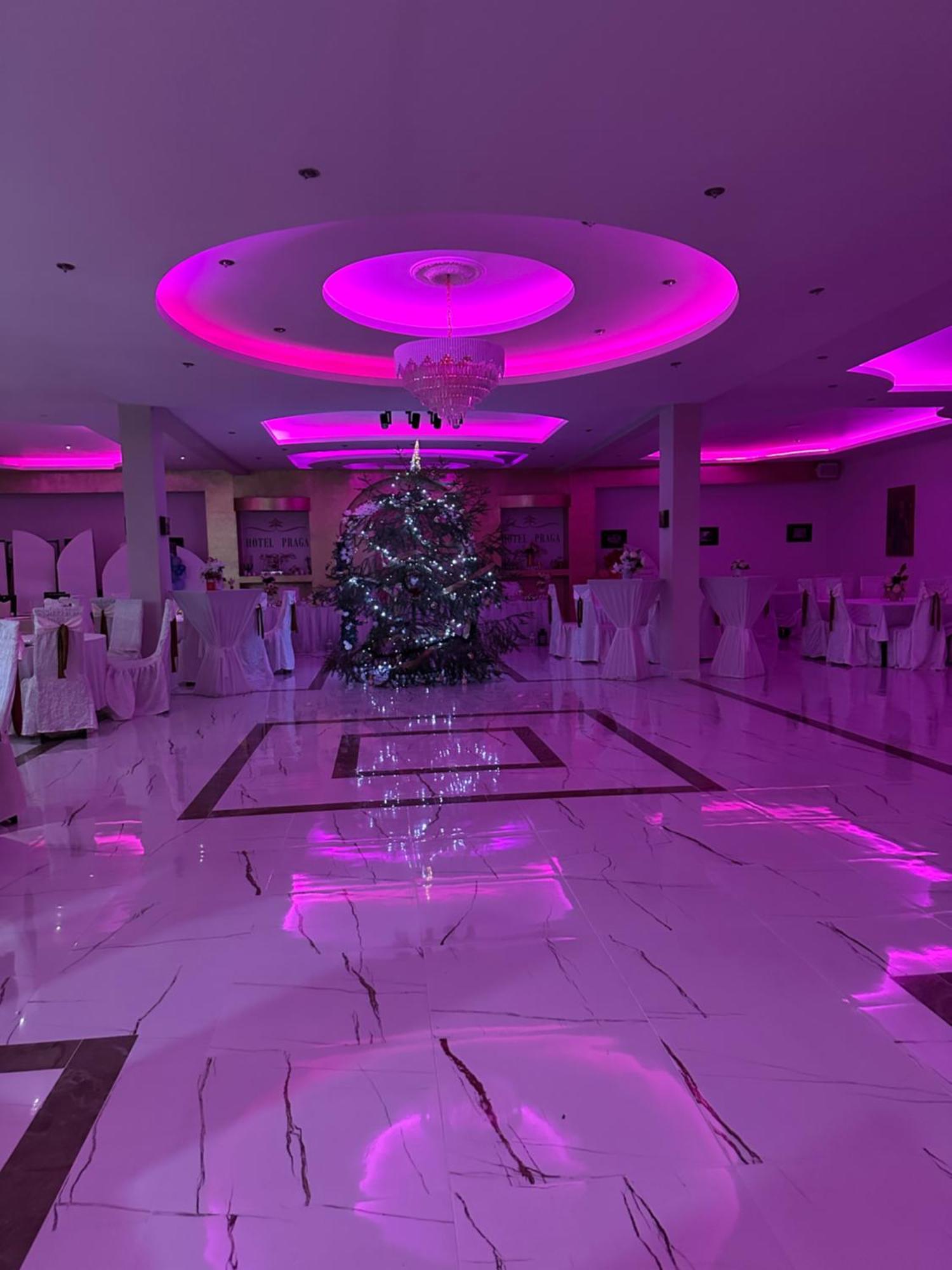 Complex Praga Hotel Gorno Lakocerej Ngoại thất bức ảnh